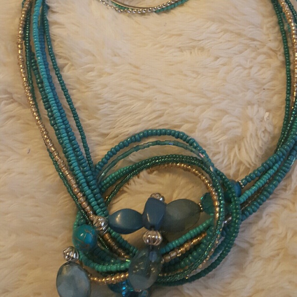Beaded Turquoise Necklace & Bracelet Set - Picture 4 of 4